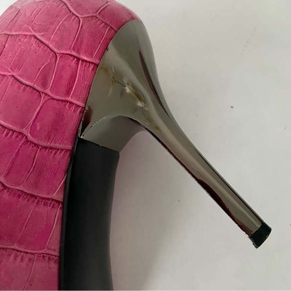 ⭐️4 x HOST PICK⭐️ Steve Madden Pink Leather Crocodile Print Shoes - Picture 7 of 8
